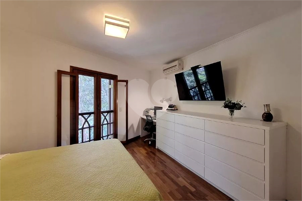Casa à venda | 152 m² | 3 dormitórios (2 suítes) | 4 vagas no Mandaqui!