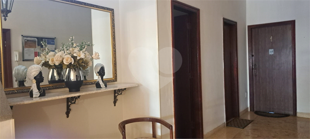 Apartamento à Venda na Aclimação