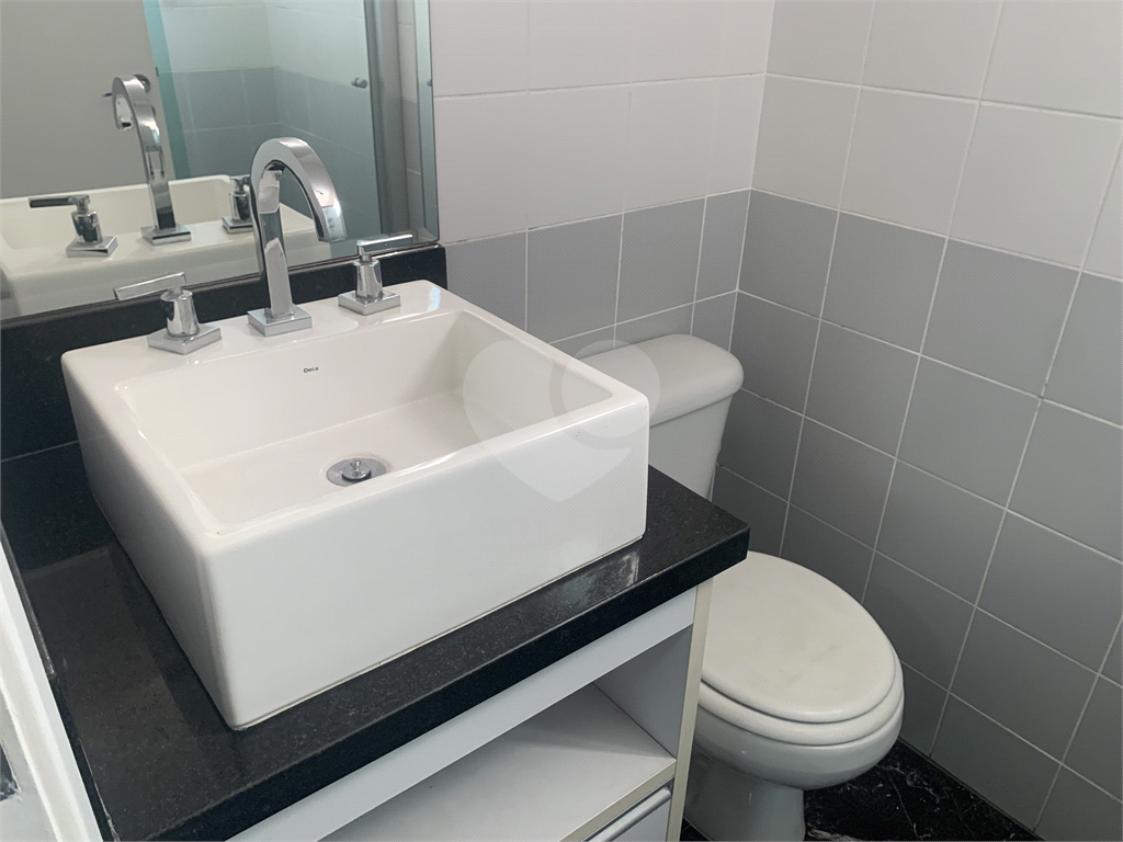 Apartamento para locação totalmente mobiliado 2 dormitórios e uma Vaga
