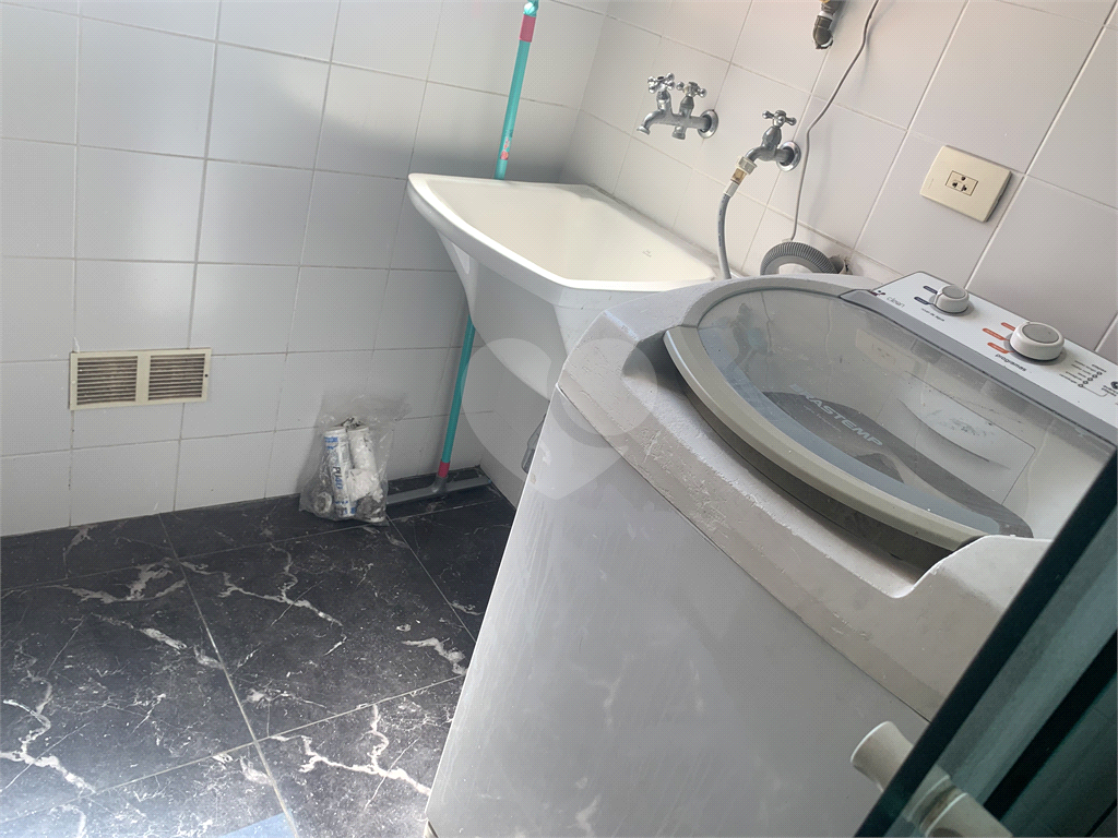 Apartamento para locação totalmente mobiliado 2 dormitórios e uma Vaga