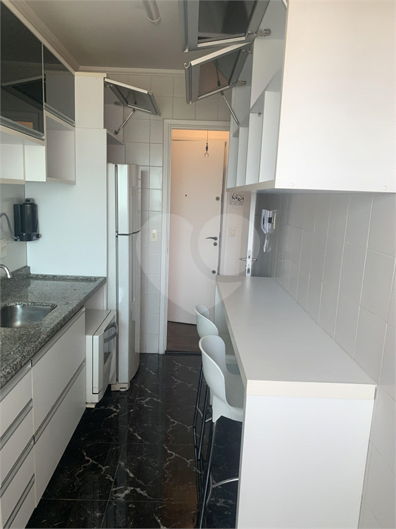 Apartamento para locação totalmente mobiliado 2 dormitórios e uma Vaga
