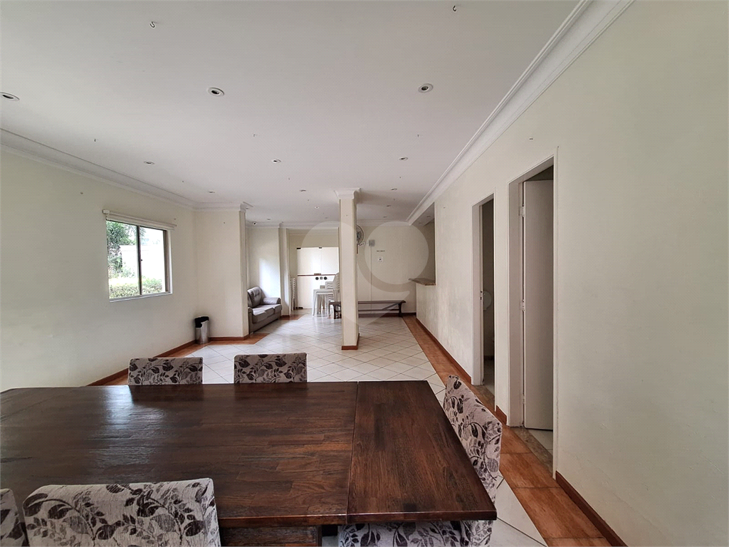 Apartamento à venda com 3 quartos, 60m² - Foto 25