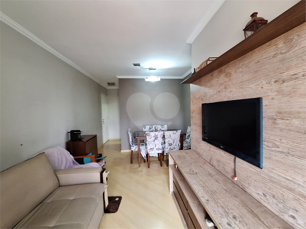Apartamento à venda com 3 quartos, 60m² - Foto 4