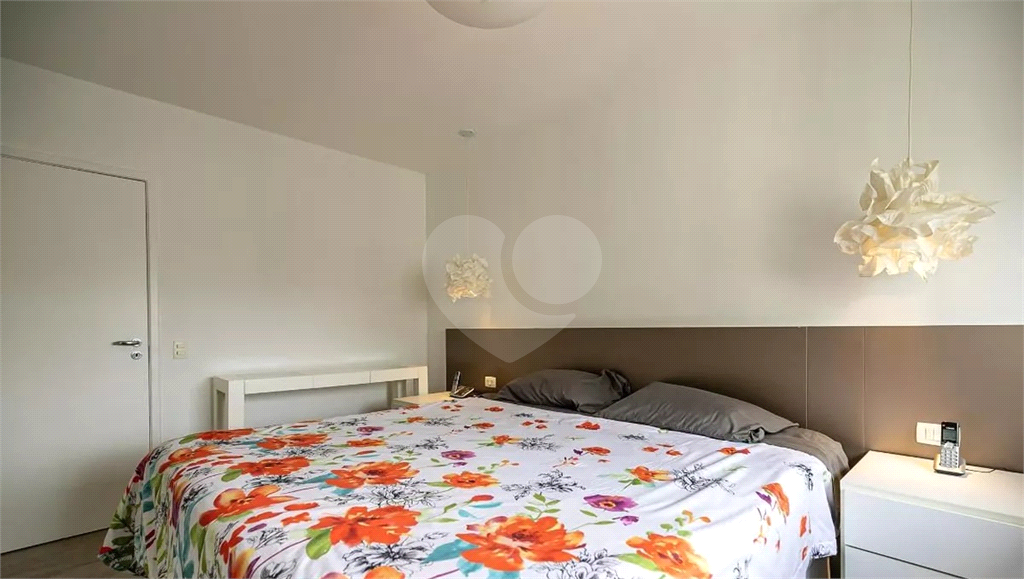 Apartamento Vila Olímpia 2 suítes e 2 vagas de garagem 