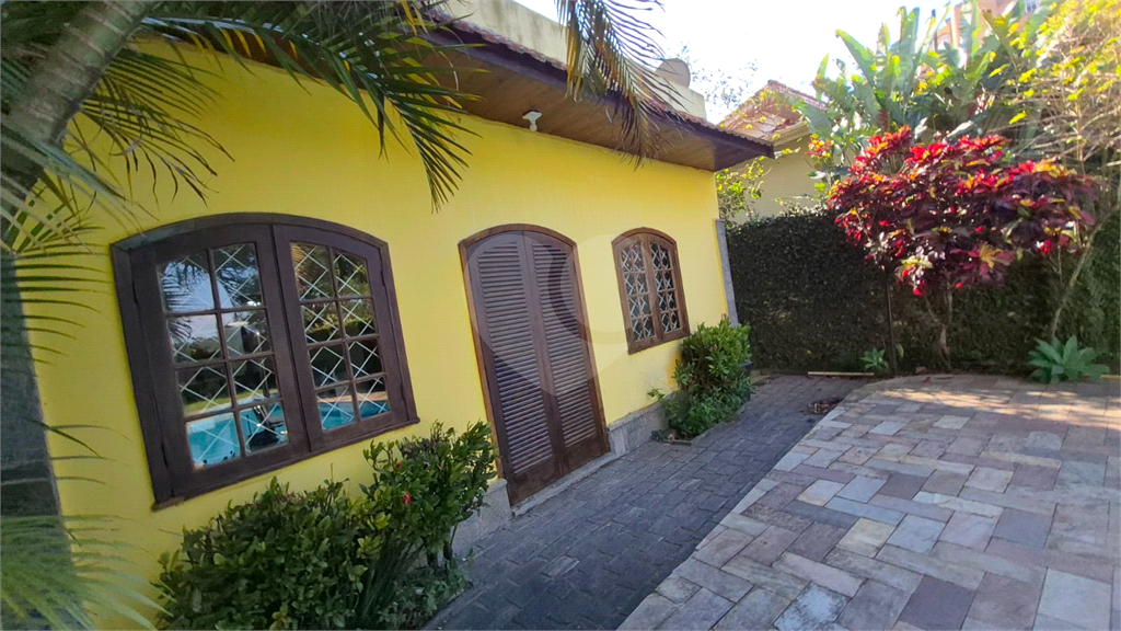 Casa ampla em terreno de 1.000m² – Vila Albertina Tremembé