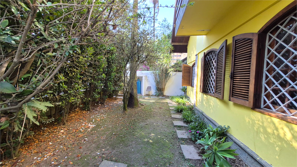 Casa ampla em terreno de 1.000m² – Vila Albertina Tremembé