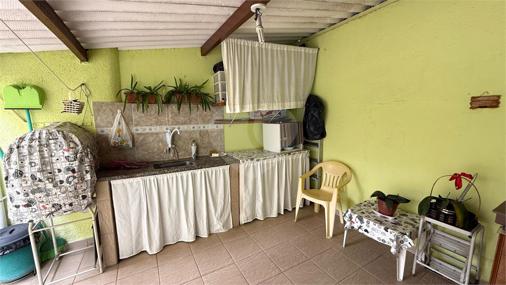 Sobrado à Venda na Vila Maranduba – Guarulhos, 120 m², 2 Dormitórios, 2 vagas e quintal