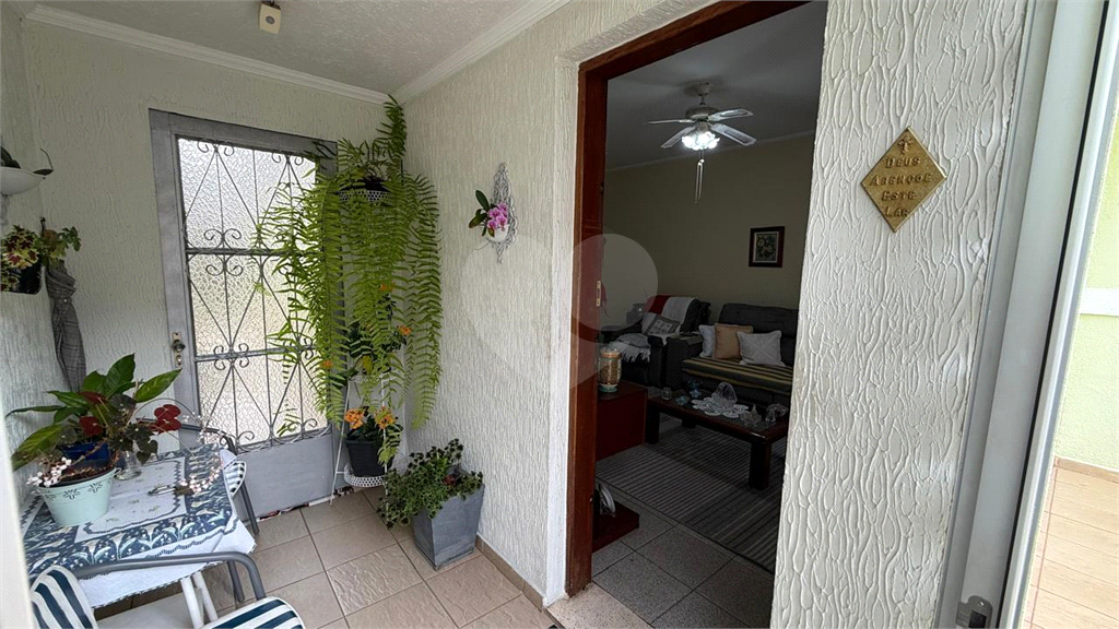 Sobrado à Venda na Vila Maranduba – Guarulhos, 120 m², 2 Dormitórios, 2 vagas e quintal
