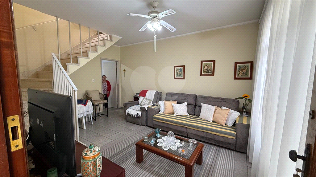 Sobrado à Venda na Vila Maranduba – Guarulhos, 120 m², 2 Dormitórios, 2 vagas e quintal