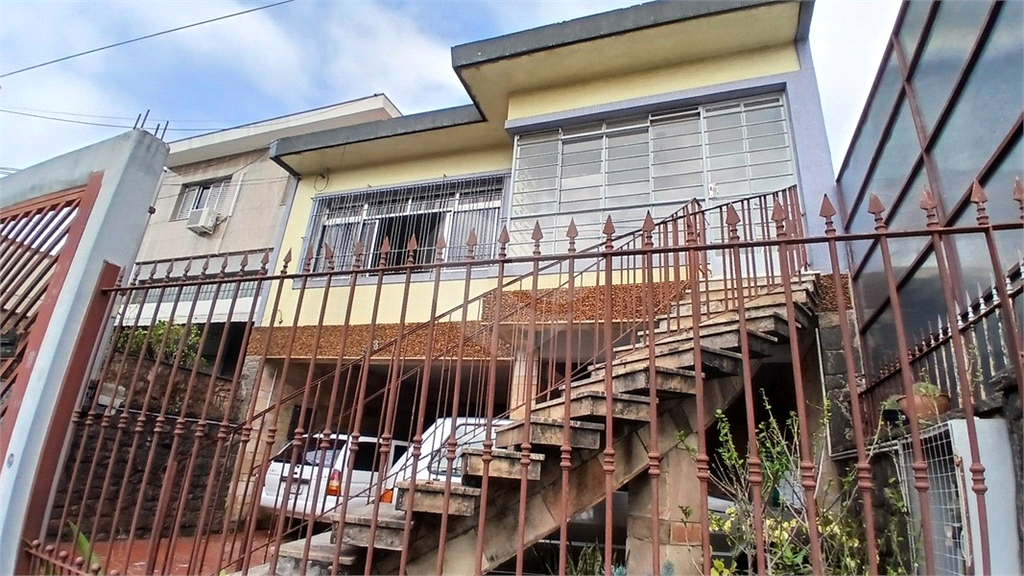 Sobrado, 8 quartos, 250 m² - Foto 2