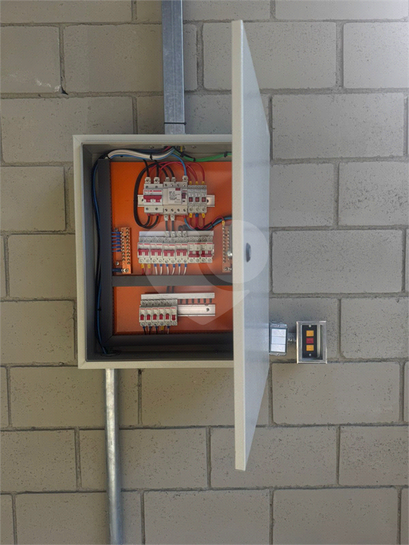 Galpão novo com 250m² para locação no Jaçanã 