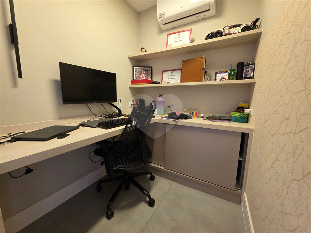 APARTAMENTO em SANTANA