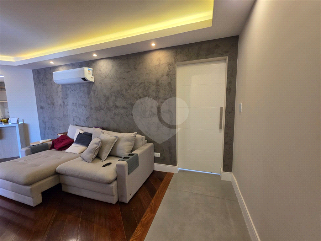 APARTAMENTO em SANTANA