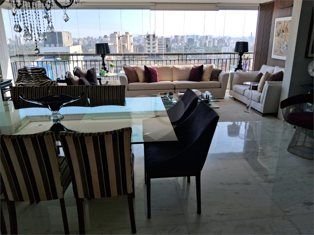 Apartamento 223m² Úteis no Paraíso