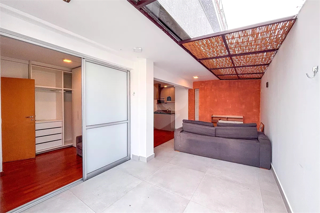 Apartamento Garden 2 dormitórios, sendo 1 suíte e 2 vagas de garagem 