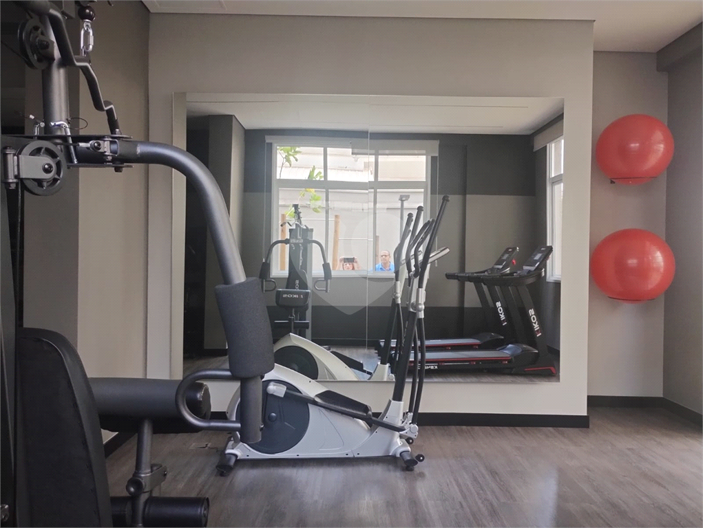 APARTAMENTO em PINHEIROS