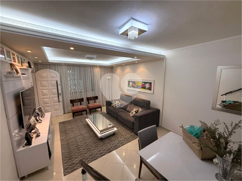 Sobrado à Venda | 150 m² | 3 dormitórios (1 suíte) | 2 vagas no Jaçanã! 