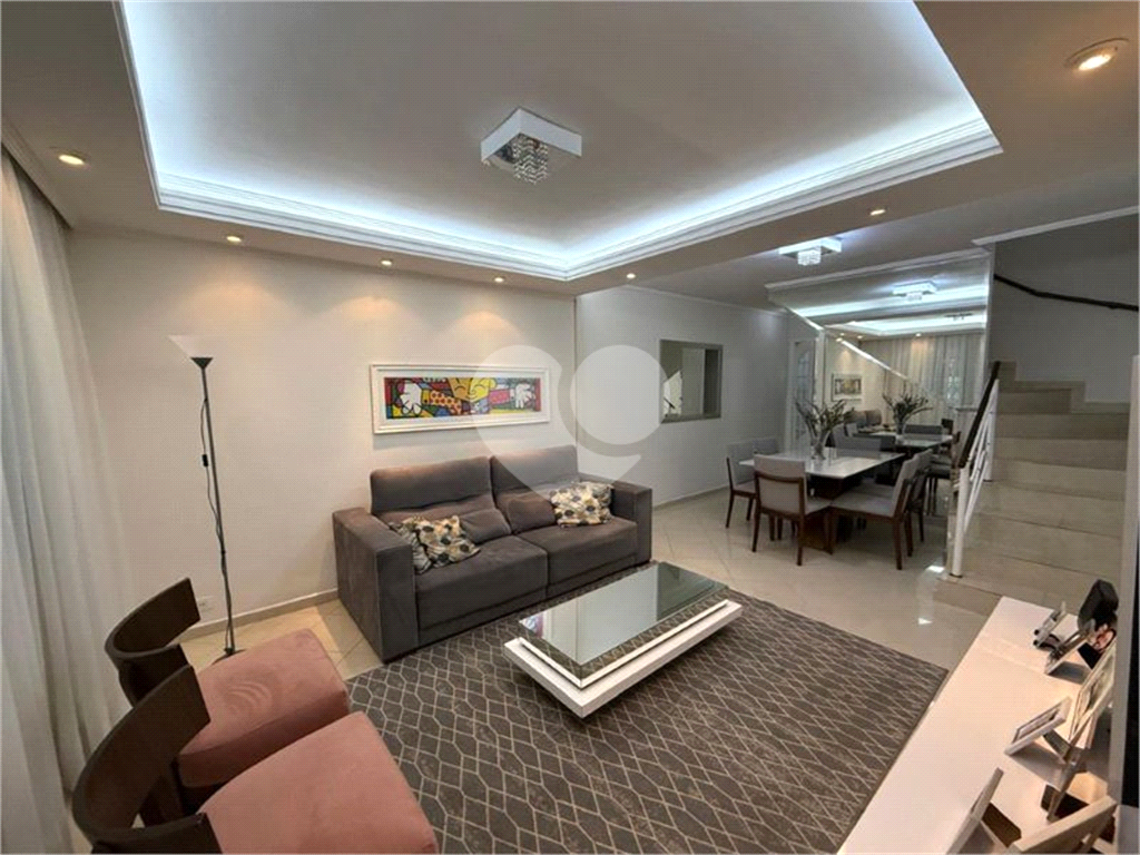 Sobrado à Venda | 150 m² | 3 dormitórios (1 suíte) | 2 vagas no Jaçanã! 