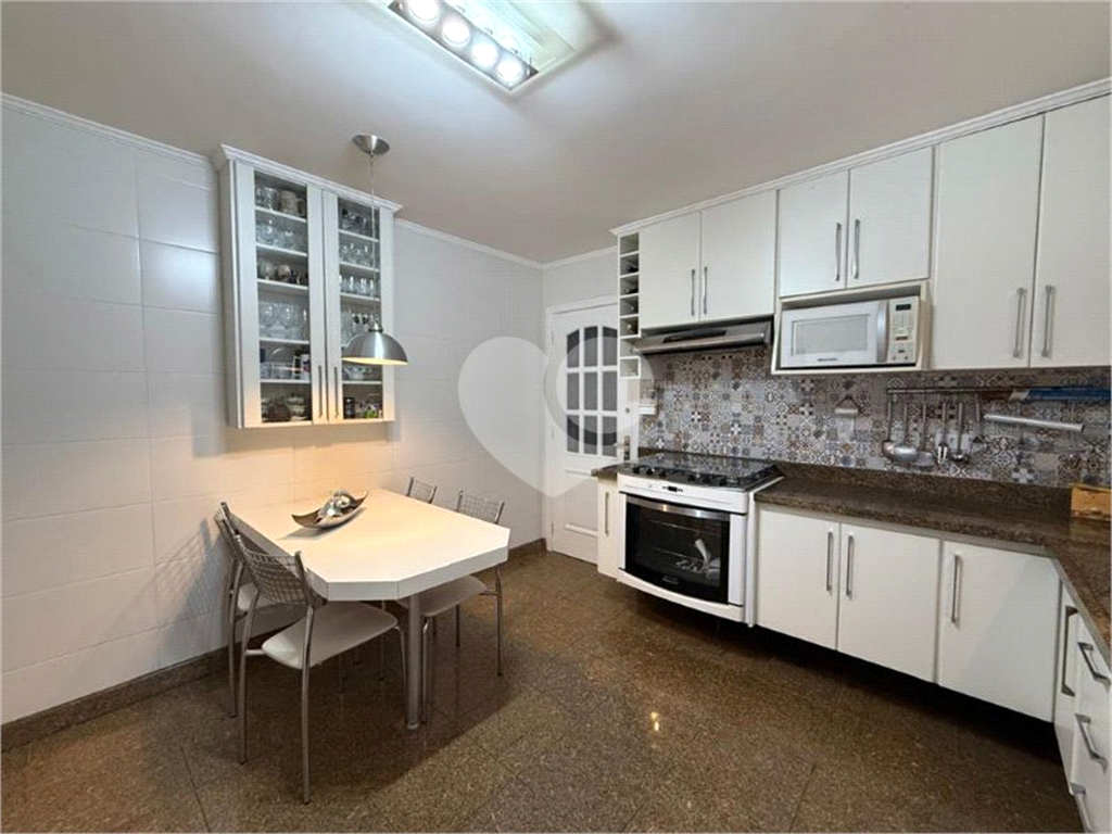 Sobrado à Venda | 150 m² | 3 dormitórios (1 suíte) | 2 vagas no Jaçanã! 