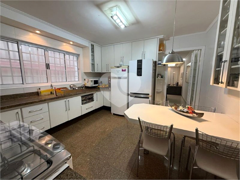 Sobrado à Venda | 150 m² | 3 dormitórios (1 suíte) | 2 vagas no Jaçanã! 