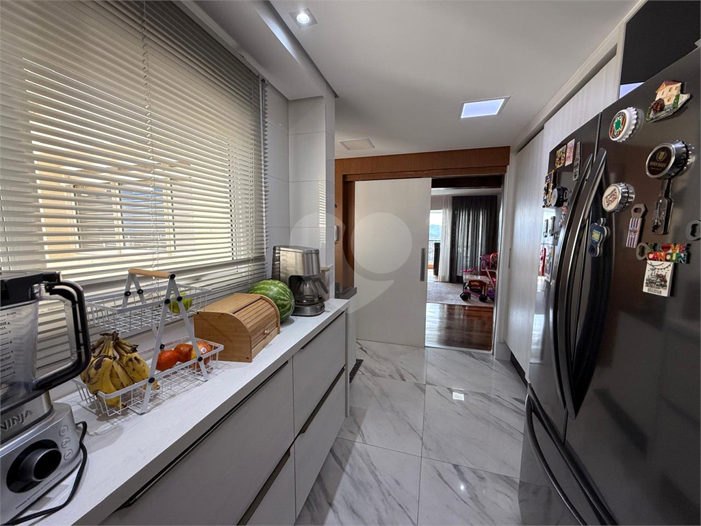 Apartamento à venda com ampla varanda gourmet com churrasqueira, 4 dormitórios, 1 suíte, 2 vagas e lazer completo em GApartamento à venda com ampla varanda gourmet com churrasqueira, 4 dormitórios, 1 suíte, 2 vagas e lazer completo em Guarulhos!