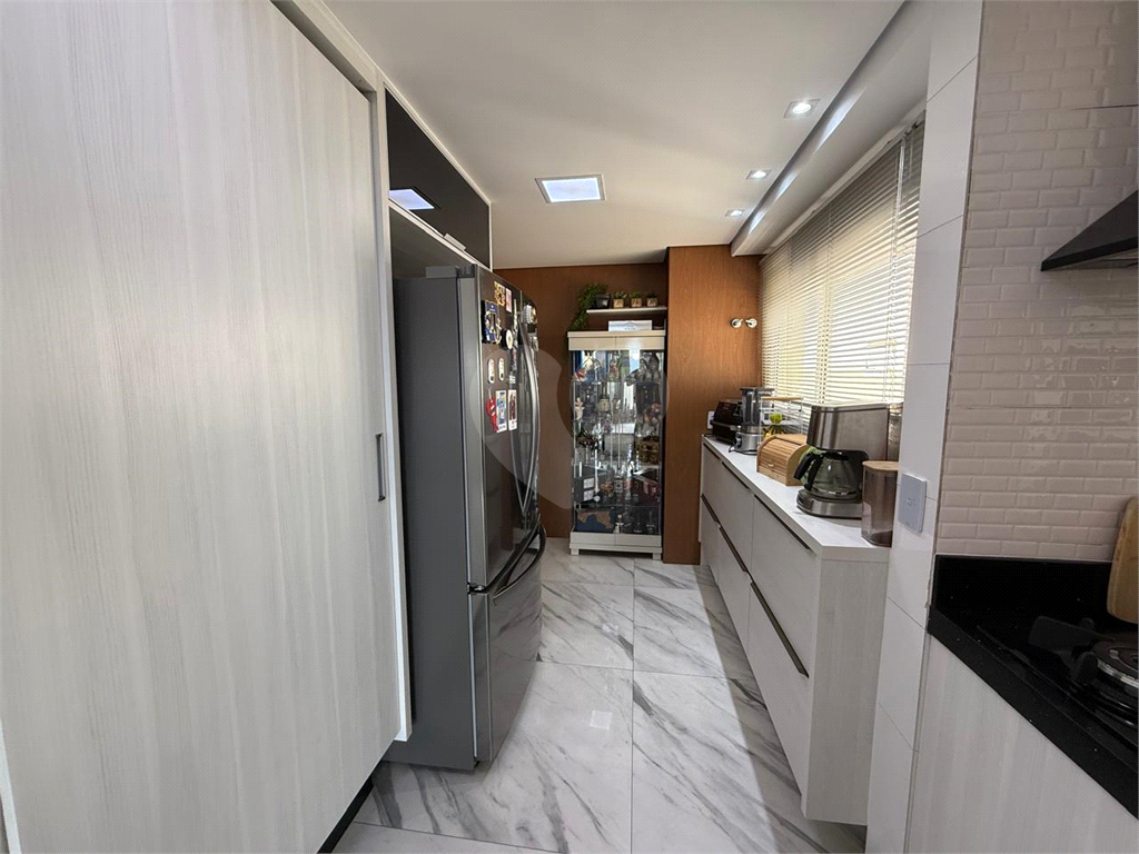 Apartamento à venda com ampla varanda gourmet com churrasqueira, 4 dormitórios, 1 suíte, 2 vagas e lazer completo em GApartamento à venda com ampla varanda gourmet com churrasqueira, 4 dormitórios, 1 suíte, 2 vagas e lazer completo em Guarulhos!