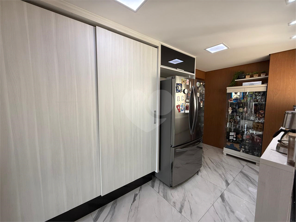Apartamento à venda com ampla varanda gourmet com churrasqueira, 4 dormitórios, 1 suíte, 2 vagas e lazer completo em GApartamento à venda com ampla varanda gourmet com churrasqueira, 4 dormitórios, 1 suíte, 2 vagas e lazer completo em Guarulhos!