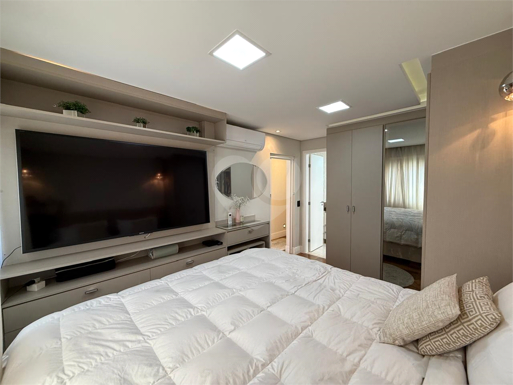 Apartamento à venda com ampla varanda gourmet com churrasqueira, 4 dormitórios, 1 suíte, 2 vagas e lazer completo em GApartamento à venda com ampla varanda gourmet com churrasqueira, 4 dormitórios, 1 suíte, 2 vagas e lazer completo em Guarulhos!