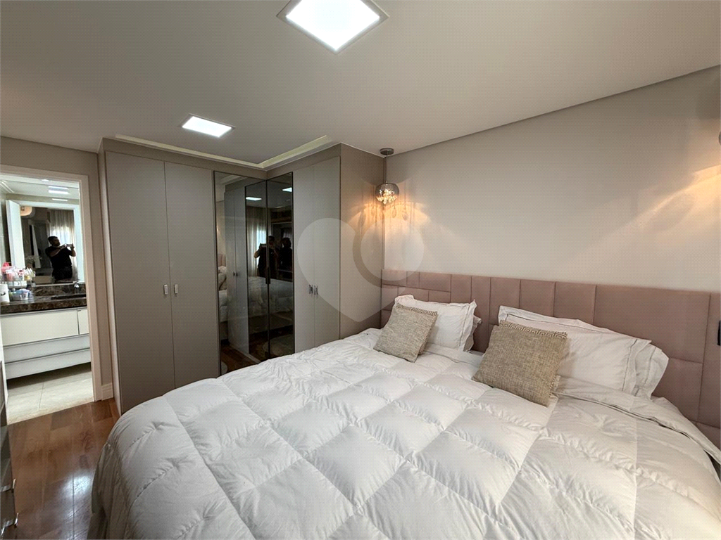 Apartamento à venda com ampla varanda gourmet com churrasqueira, 4 dormitórios, 1 suíte, 2 vagas e lazer completo em GApartamento à venda com ampla varanda gourmet com churrasqueira, 4 dormitórios, 1 suíte, 2 vagas e lazer completo em Guarulhos!