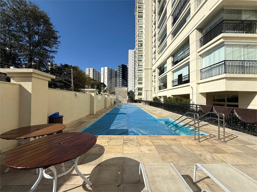 Apartamento à venda com ampla varanda gourmet com churrasqueira, 4 dormitórios, 1 suíte, 2 vagas e lazer completo em GApartamento à venda com ampla varanda gourmet com churrasqueira, 4 dormitórios, 1 suíte, 2 vagas e lazer completo em Guarulhos!