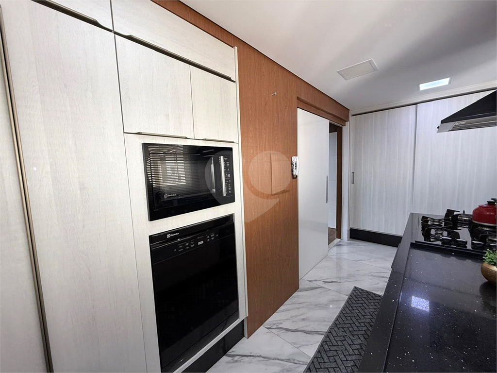 Apartamento à venda com ampla varanda gourmet com churrasqueira, 4 dormitórios, 1 suíte, 2 vagas e lazer completo em GApartamento à venda com ampla varanda gourmet com churrasqueira, 4 dormitórios, 1 suíte, 2 vagas e lazer completo em Guarulhos!