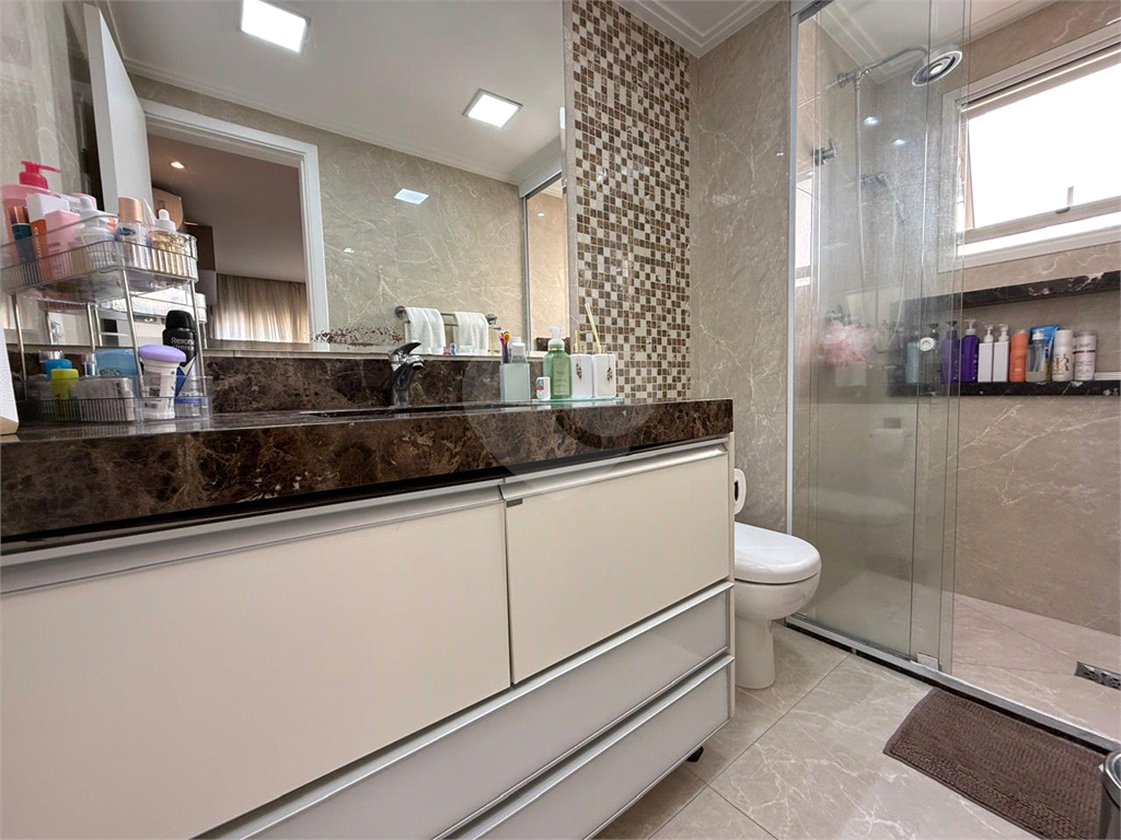 Apartamento à venda com ampla varanda gourmet com churrasqueira, 4 dormitórios, 1 suíte, 2 vagas e lazer completo em GApartamento à venda com ampla varanda gourmet com churrasqueira, 4 dormitórios, 1 suíte, 2 vagas e lazer completo em Guarulhos!