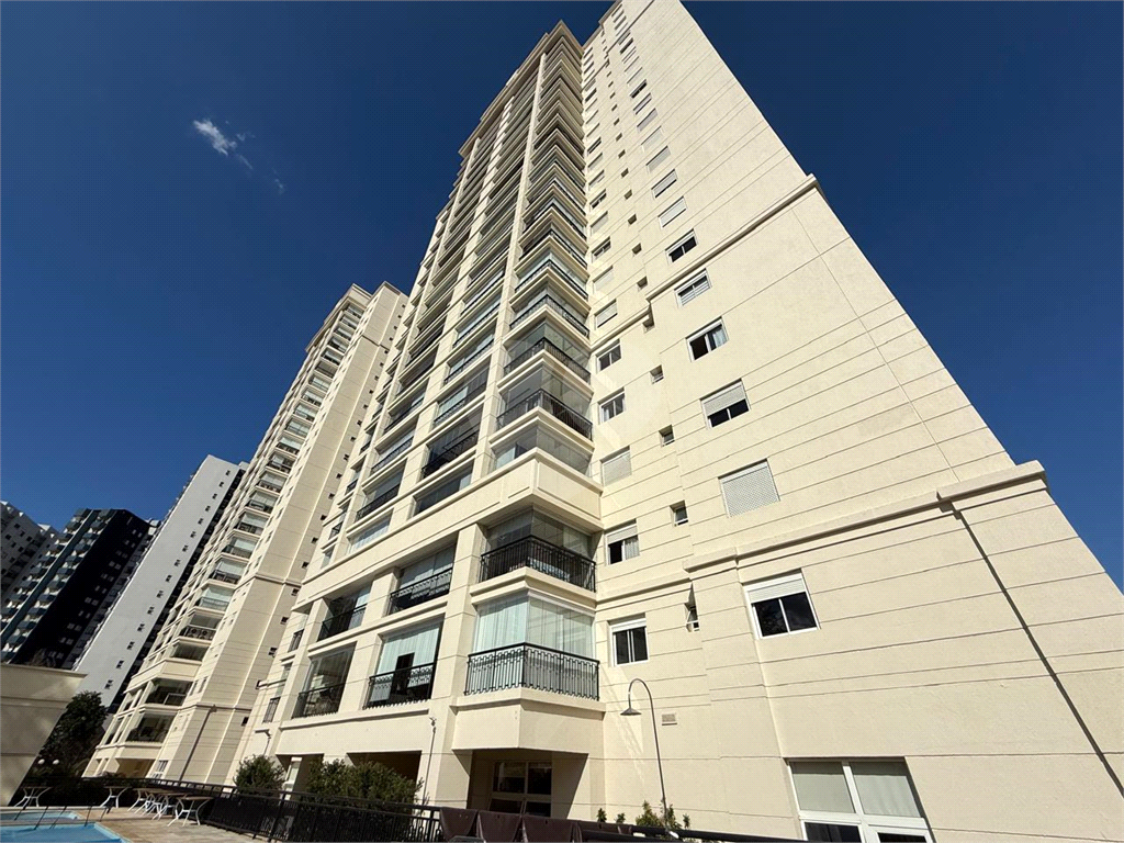 Apartamento à venda com ampla varanda gourmet com churrasqueira, 4 dormitórios, 1 suíte, 2 vagas e lazer completo em GApartamento à venda com ampla varanda gourmet com churrasqueira, 4 dormitórios, 1 suíte, 2 vagas e lazer completo em Guarulhos!
