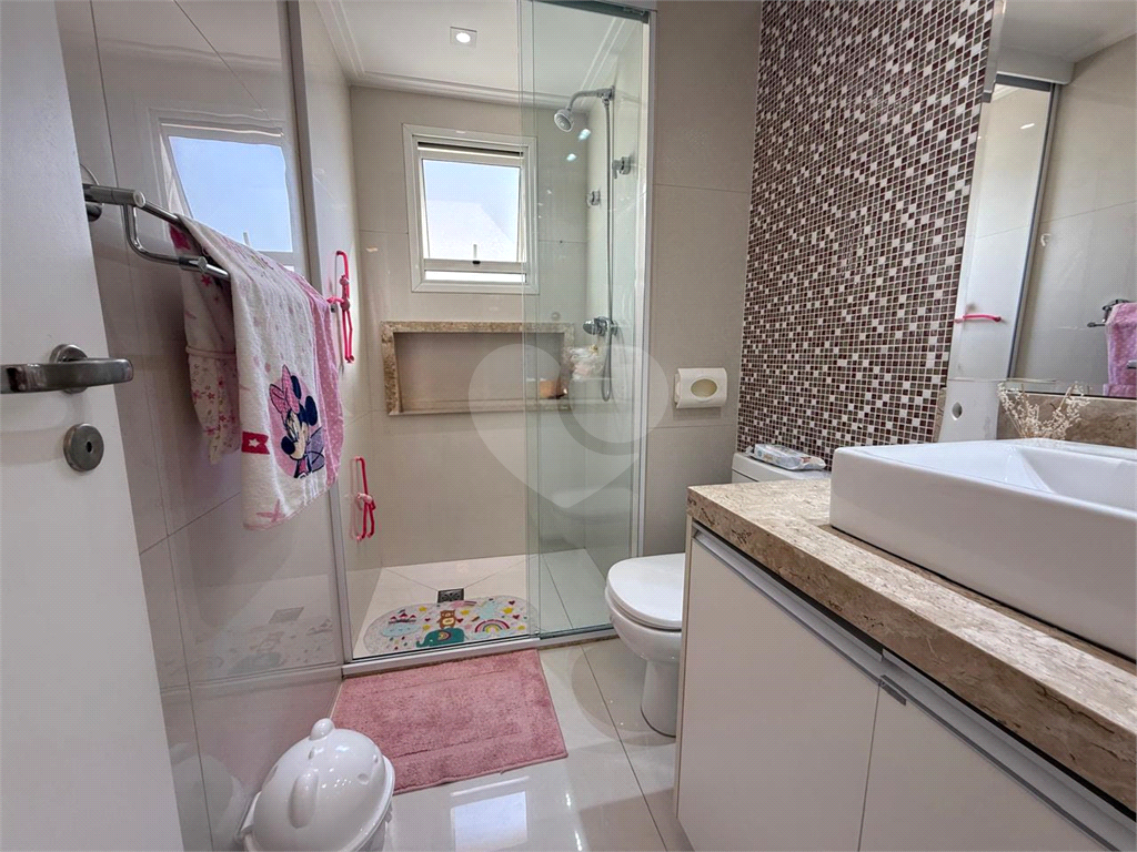Apartamento à venda com ampla varanda gourmet com churrasqueira, 4 dormitórios, 1 suíte, 2 vagas e lazer completo em GApartamento à venda com ampla varanda gourmet com churrasqueira, 4 dormitórios, 1 suíte, 2 vagas e lazer completo em Guarulhos!
