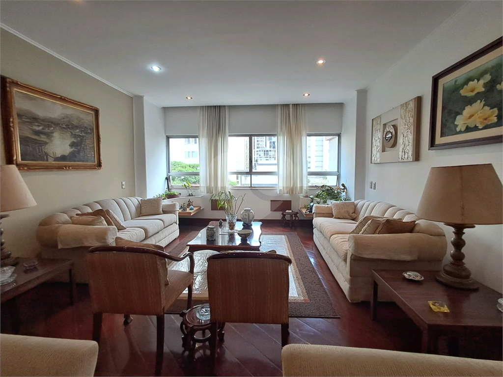 Imóvel 167m² com 3 quartos, sala de estar de 3 ambientes 1 vaga de garagem Perdizes