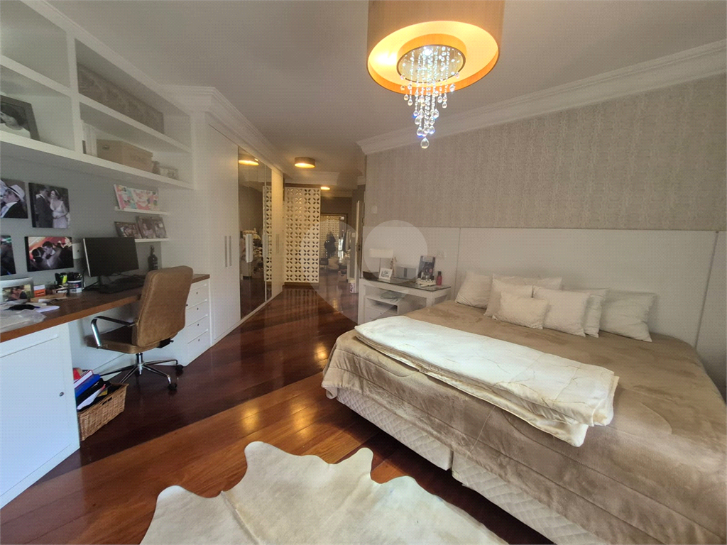 Casa de Condomínio à venda e aluguel com 5 quartos, 244m² - Foto 15