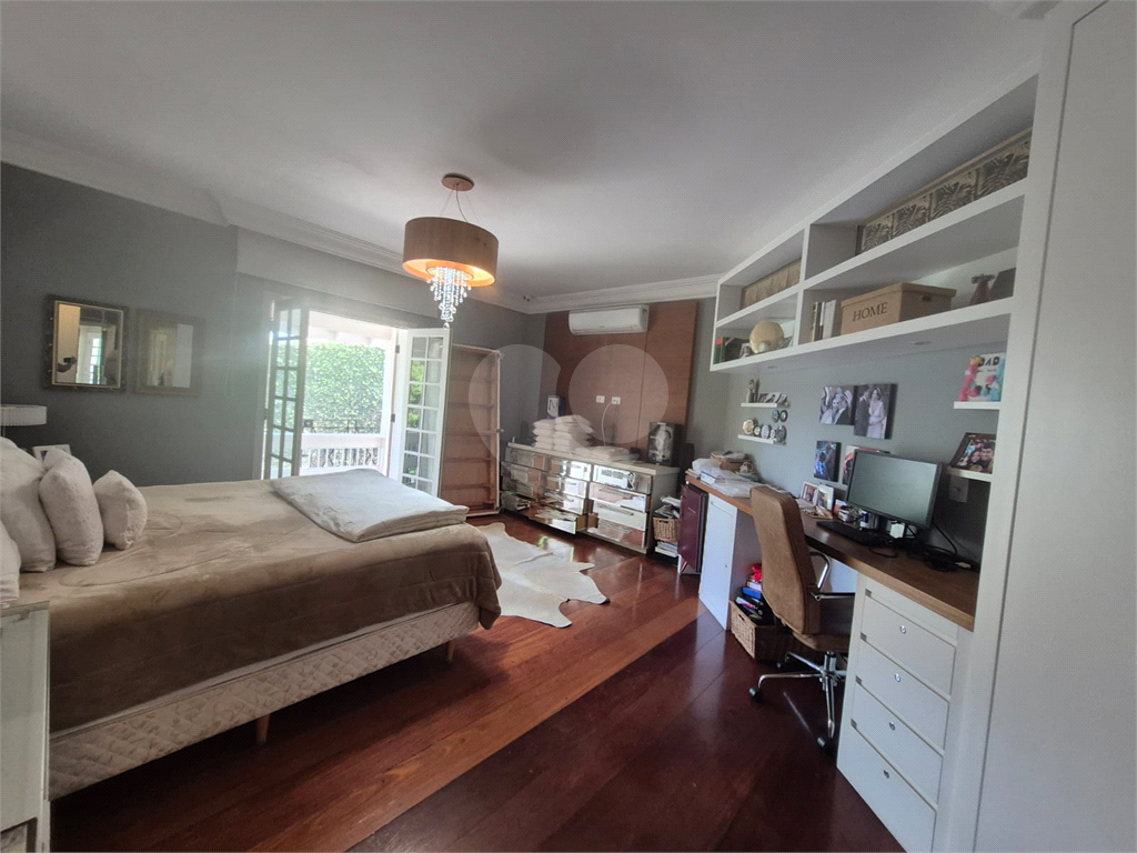 Casa de Condomínio à venda e aluguel com 5 quartos, 244m² - Foto 23