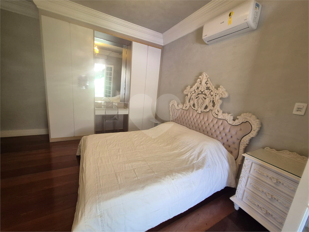 Casa de Condomínio à venda e aluguel com 5 quartos, 244m² - Foto 22