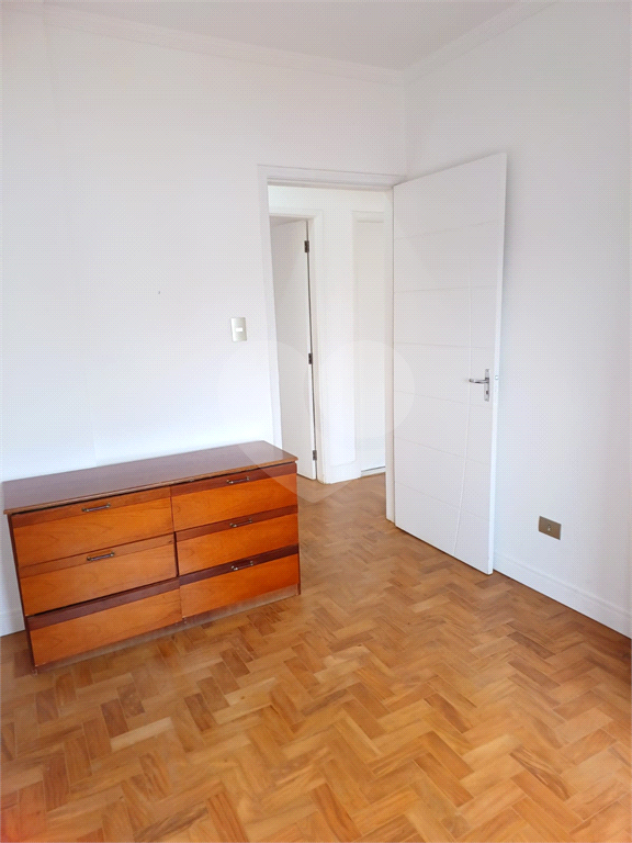 Apartamento com 3 dormitórios e 1 vaga em Santana, próximo do metrô.