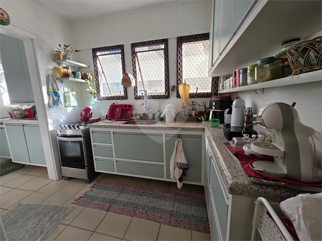Oportunidade na Praia de Astúrias, Guarujá. Ótimo apartamento com 2 dormitórios.