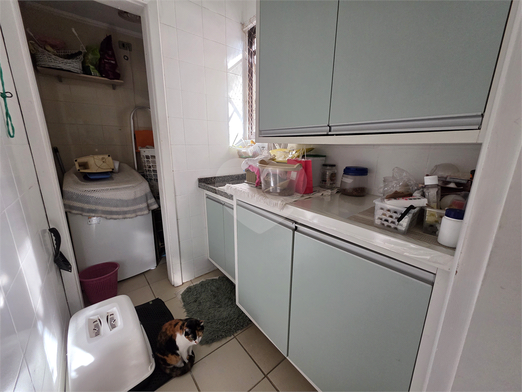 Oportunidade na Praia de Astúrias, Guarujá. Ótimo apartamento com 2 dormitórios.