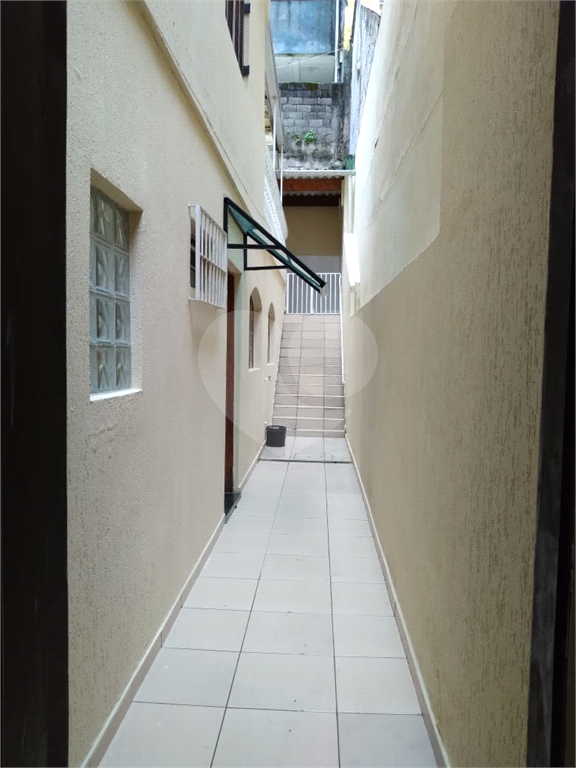 Sobrado em rua comercial excelente oportunidade para investidores no Bairro Continental II, Guarulhos SP,