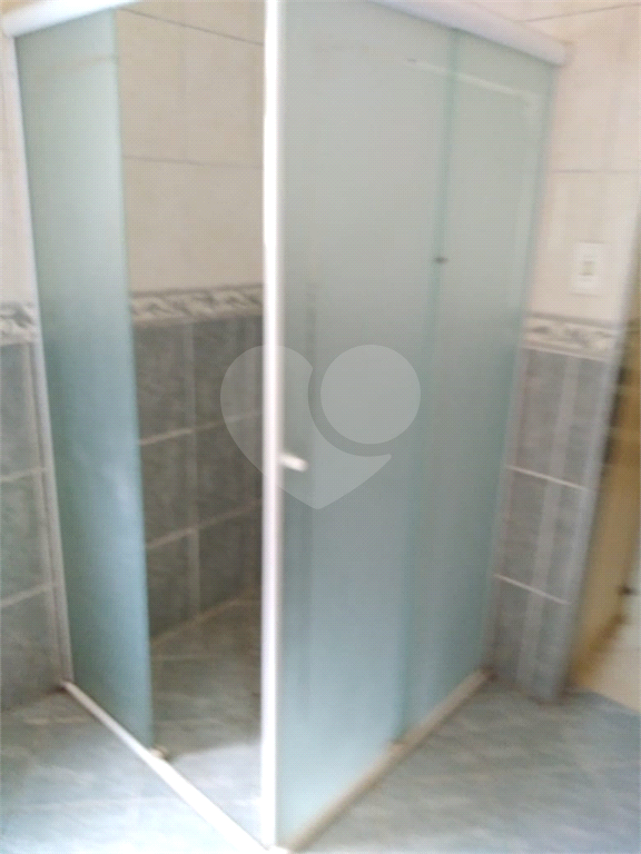 Sobrado em rua comercial excelente oportunidade para investidores no Bairro Continental II, Guarulhos SP,
