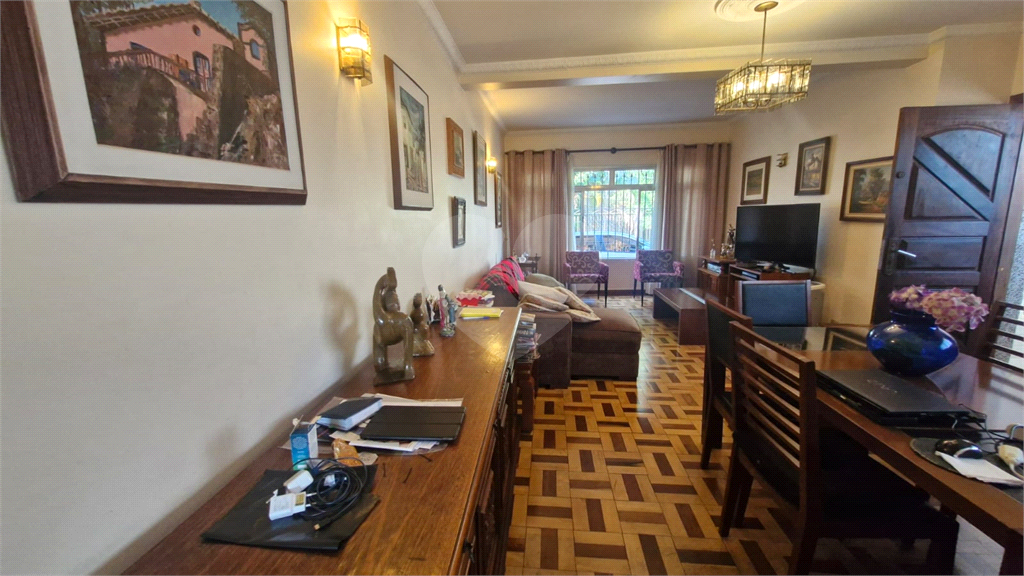 Sobrado a Venda | 3 dormitórios | 3 vagas | 150m² no Jardim França