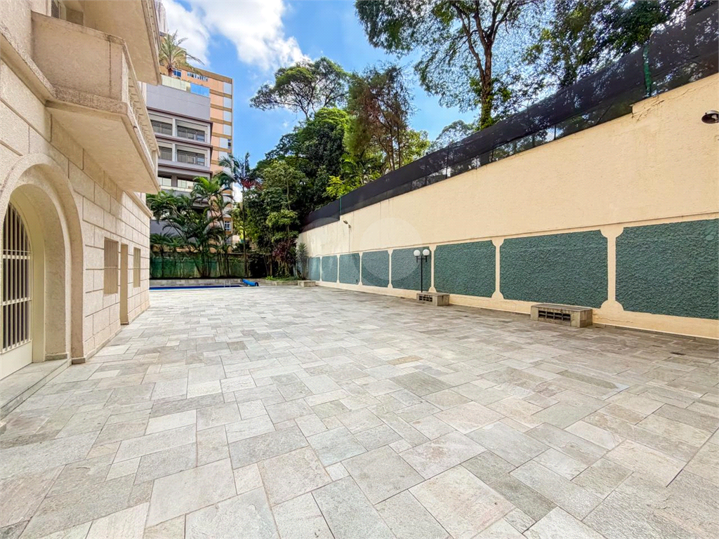 apto 4 quartos + 1 suite + 1 vaga de garagem - MANSÃO RIMBAUD