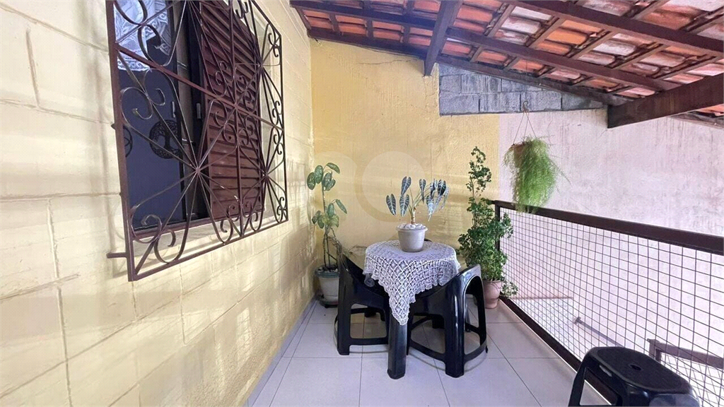 Casa à venda com 3 quartos, 168m² - Foto 2