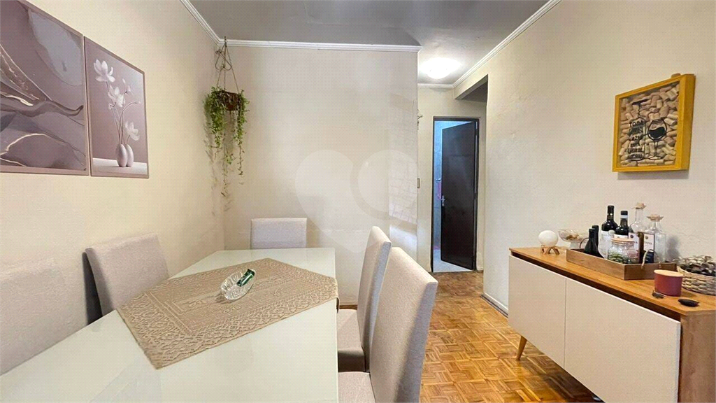Casa à venda com 3 quartos, 168m² - Foto 3