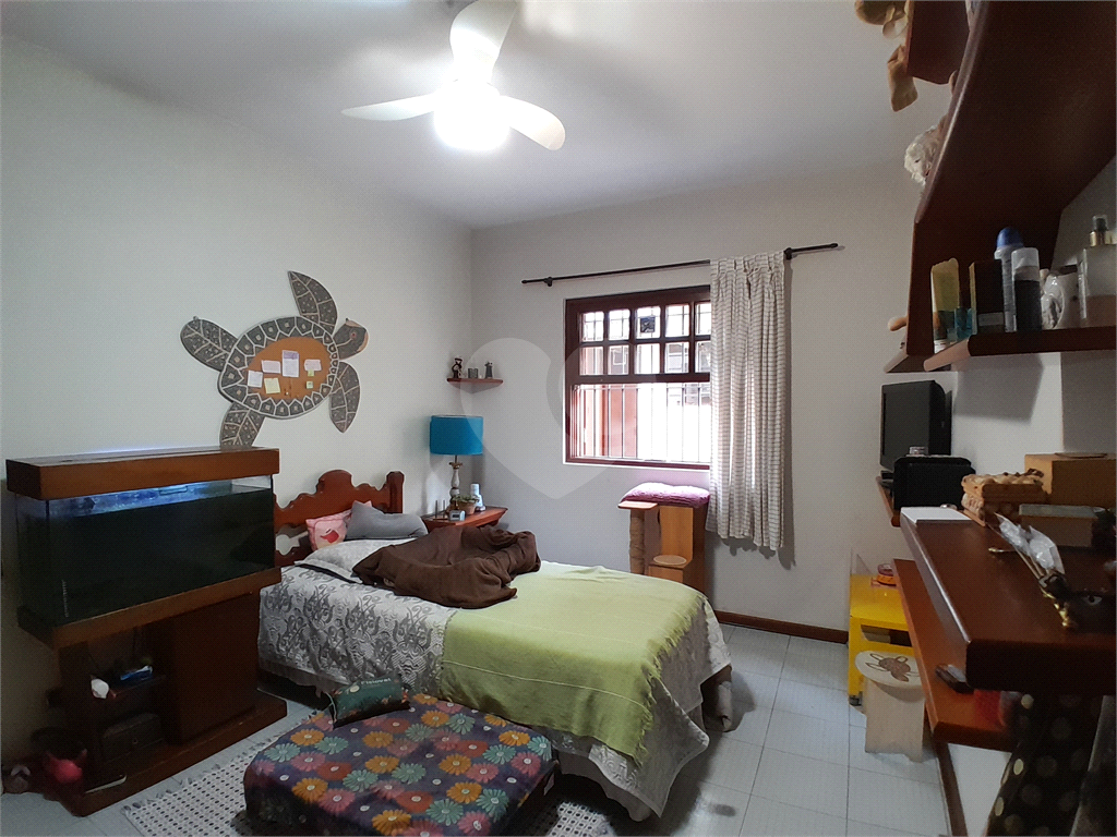 Casa térrea com 223m² à venda no Parque Continental