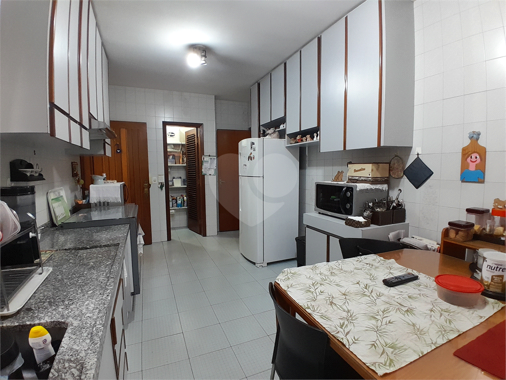 Casa térrea com 223m² à venda no Parque Continental