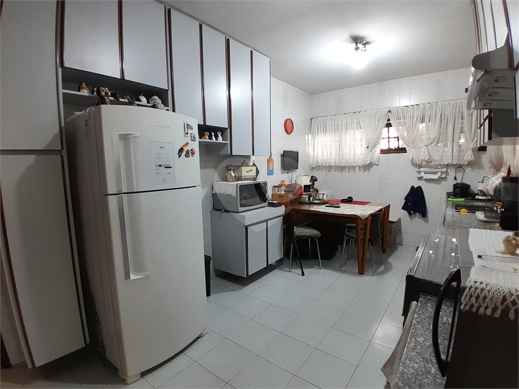 Casa térrea com 223m² à venda no Parque Continental